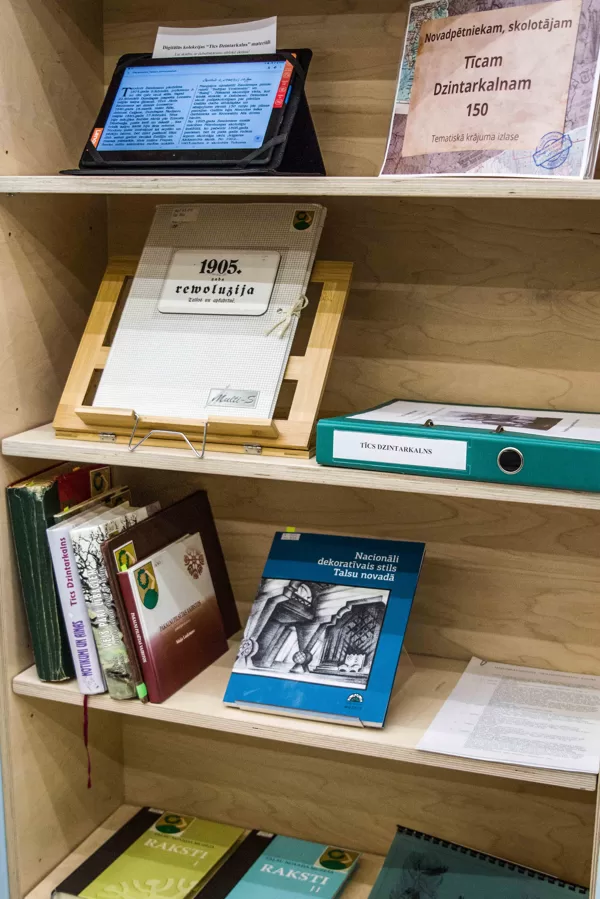 Tematiskā krājuma izlase "Tīcs Dzintarkalns" Talsu Galvenajā bibliotēkā